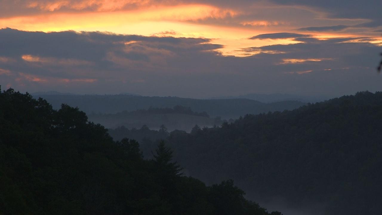 In the America's with David Yetman | The Blue Ridge Parkway: From Virginia to North Carolina