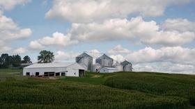 Video thumbnail: PBS NewsHour What's in the House's $867 billion farm bill?