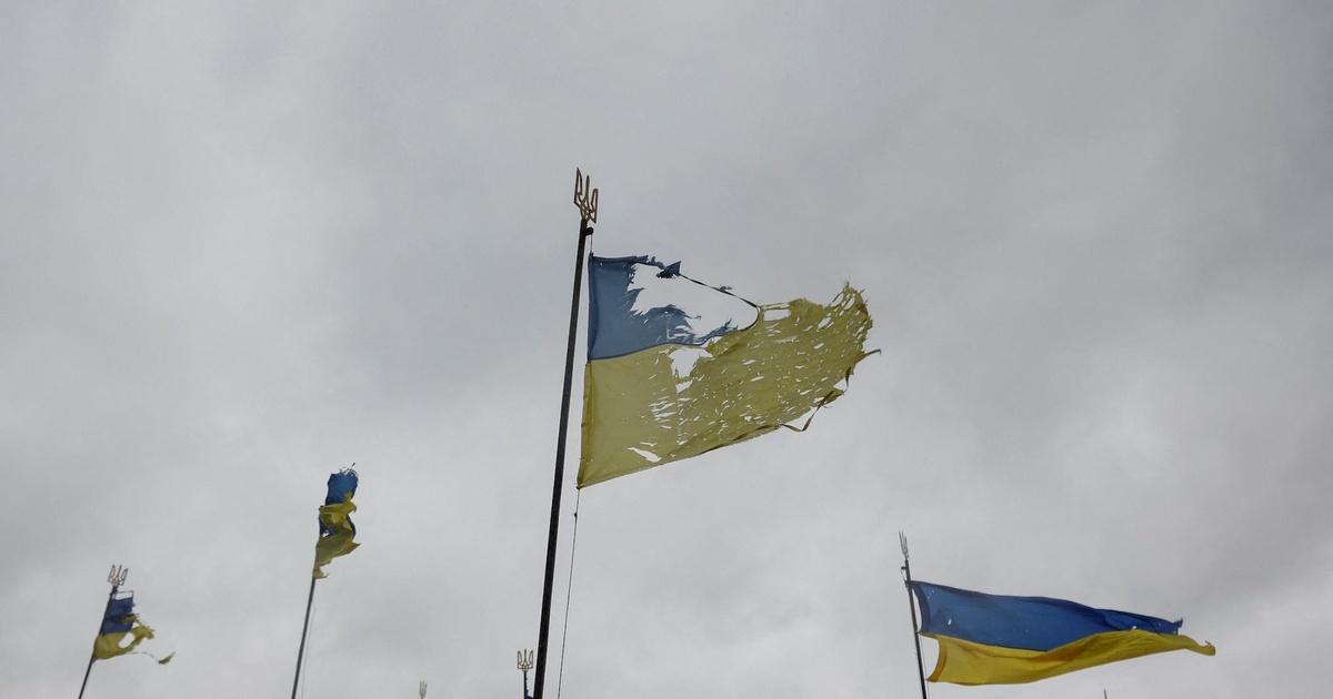 PBS News Hour | News Wrap: Ukraine claims it sank another Russian ...