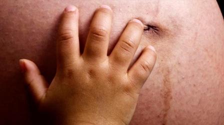 Video thumbnail: PBS NewsHour What’s causing high mortality rates for black moms, infants?
