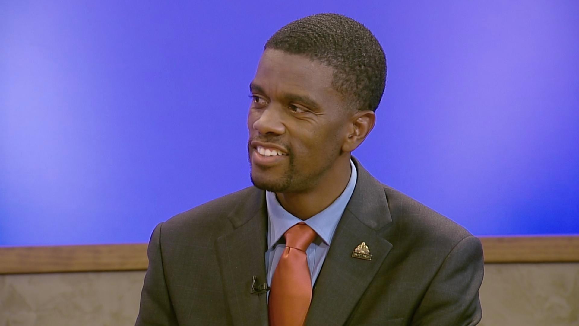 Almanac - St. Paul Mayor Melvin Carter Talks Public Safety - Twin ...