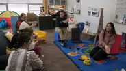 Deaf advocates say learning sign language early is crucial