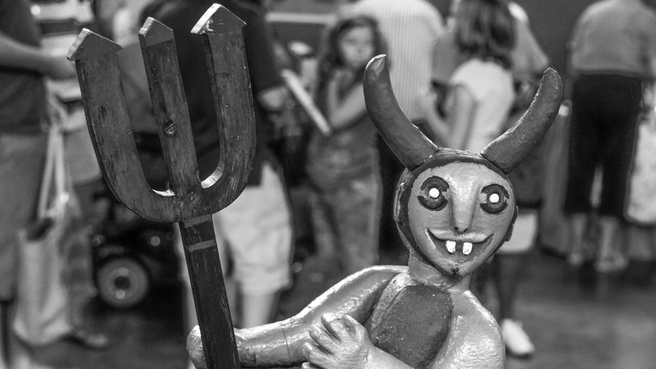 Antiques Roadshow Kooky & Spooky airing Fri, Oct 30 12:00 pm