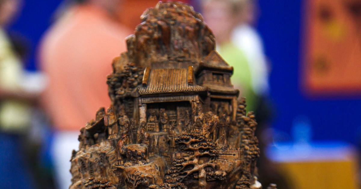 Antiques Roadshow Appraisal Chinese Bamboo Mountain Carving, ca