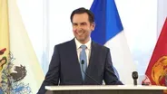 Fulop jabs at Democratic establishment