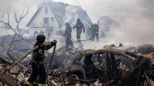 News Wrap: Russia bombards Ukraine hours before 3rd POW swap