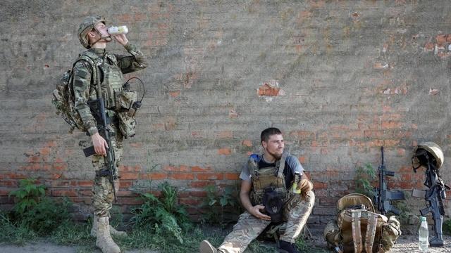 News Wrap: Ukraine and Russia agree to exchange 1,200 POWs