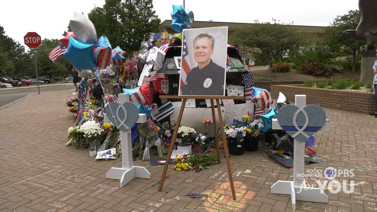 Memorial grows for Officer Gordon Beesley