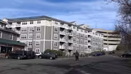 Residents question building's safety after I-80 sinkholes