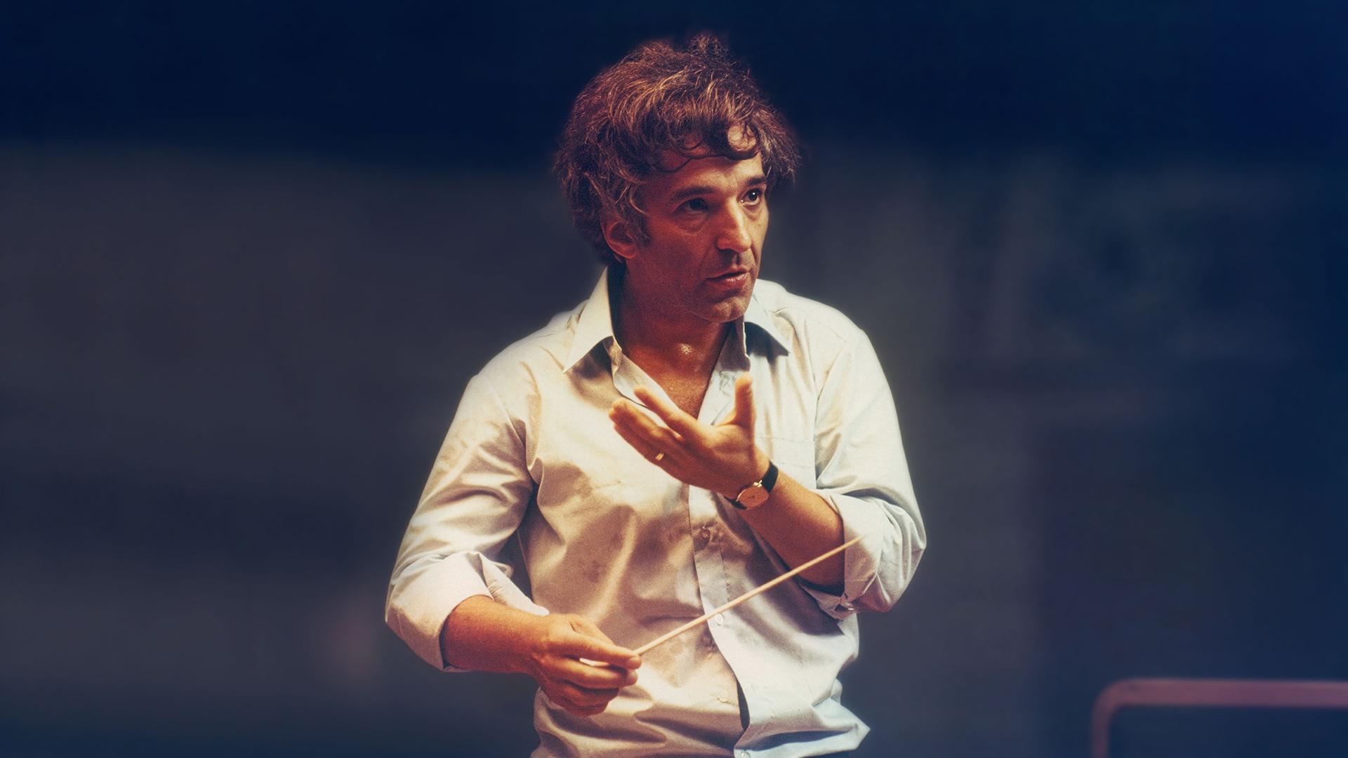 Witness Itzhak Perlman’s inspiring journey from young prodigy to classical music icon.