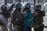 News Wrap: 6,000 detained in Belarus as protests continue