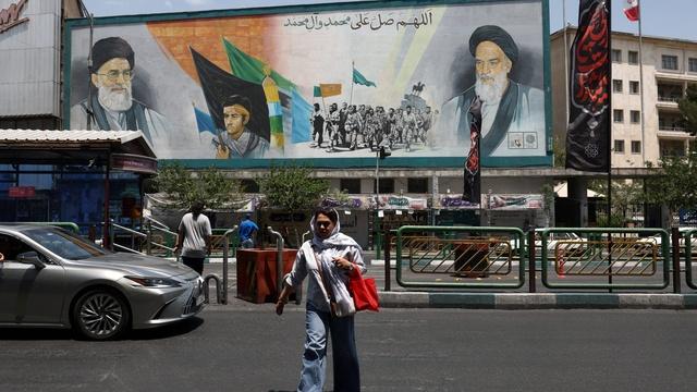 White House defends Iran agreement as U.S. lifts blockade