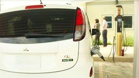 Video thumbnail: KLRN SciTech Now March 22, 2018 | Getting ready for electric cars
