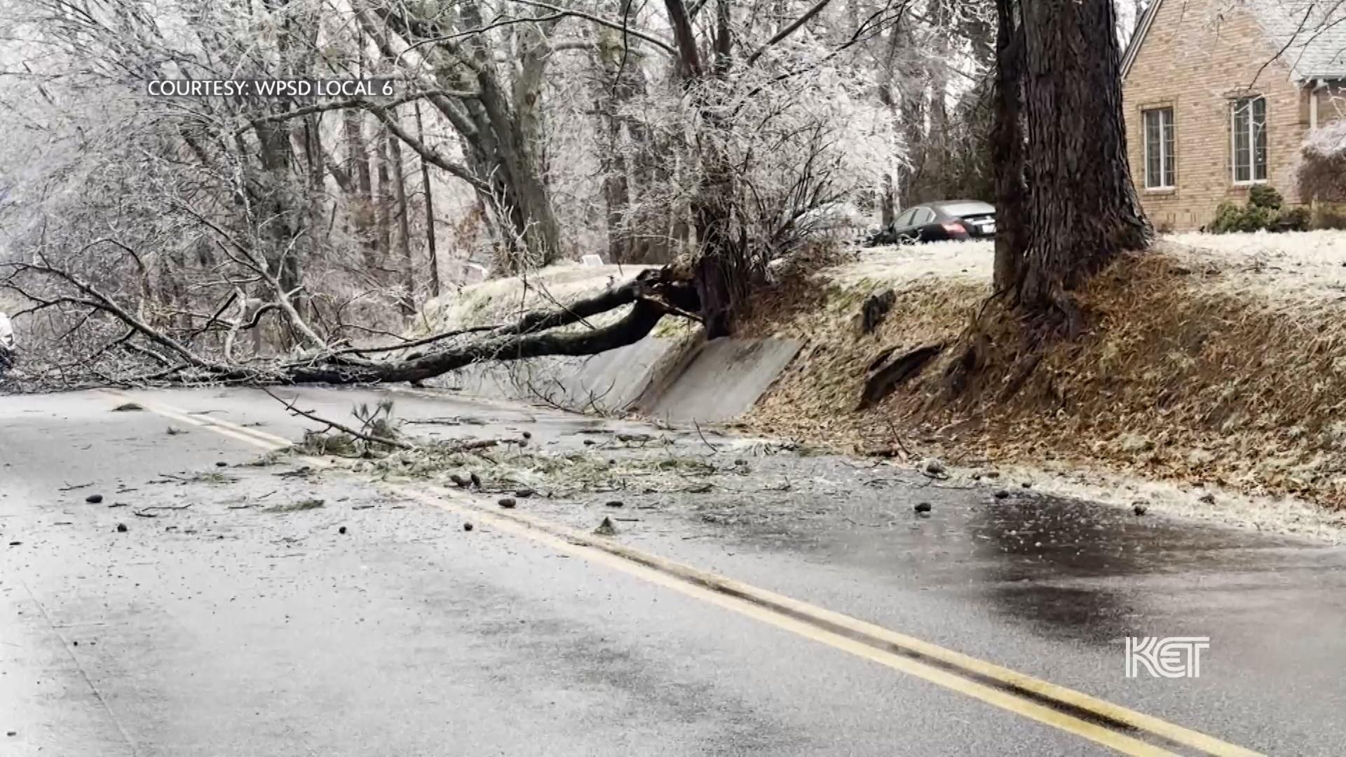 Western KY Digging Out from Winter Storm