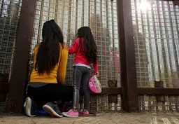 Hundreds of migrant children remain separated from families