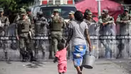 Yielding to U.S. pressure, Mexico clamps down on migrants