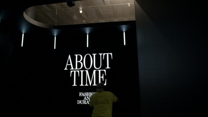 Inside The Met: Love and Money: asset-mezzanine-16x9