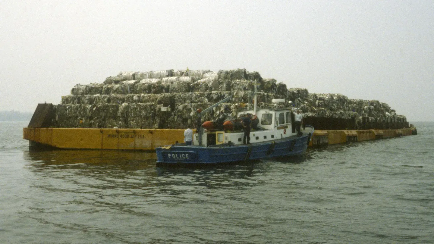 The Garbage Barge That Helped Fuel a Movement | Full Report