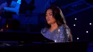 Chloe Flower Performs Gershwin’s “Rhapsody in Blue”