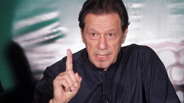 Imran Khan discusses government crackdown on his party