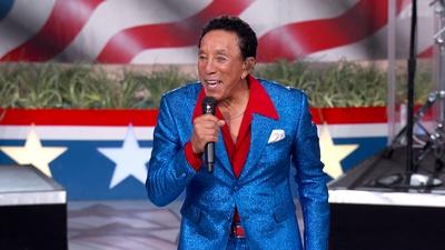 Smokey Robinson Performs 