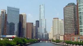 Video thumbnail: Chicago Tours with Geoffrey Baer Buildings: Trump International Hotel and...