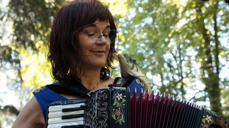 Video thumbnail: Oregon Art Beat Jet Black Pearl