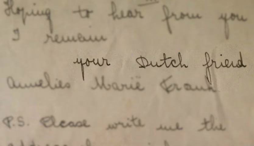 Snapshots Presents