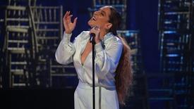 Shoshana Bean: asset-mezzanine-16x9