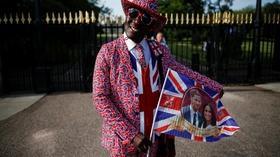 Video thumbnail: PBS NewsHour Why the royal wedding is a gift for the UK economy.