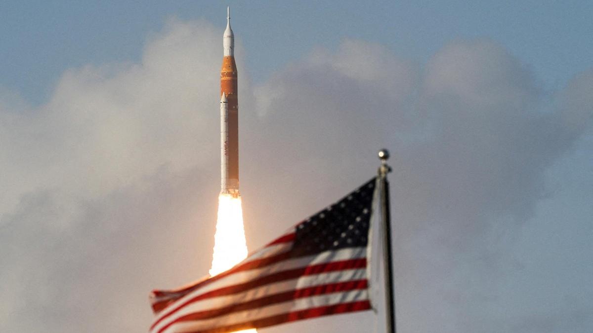 Artemis II launch sends 4 astronauts on mission around moon | PBS News ...