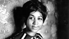 Video thumbnail: PBS NewsHour Mourners honor Aretha Franklin, star who touched souls