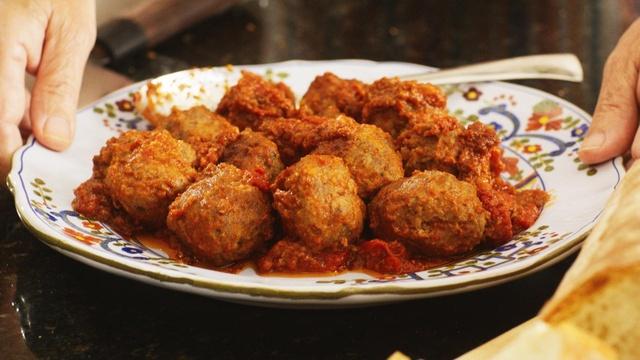 Make the Perfect Meatballs and Tomatoes