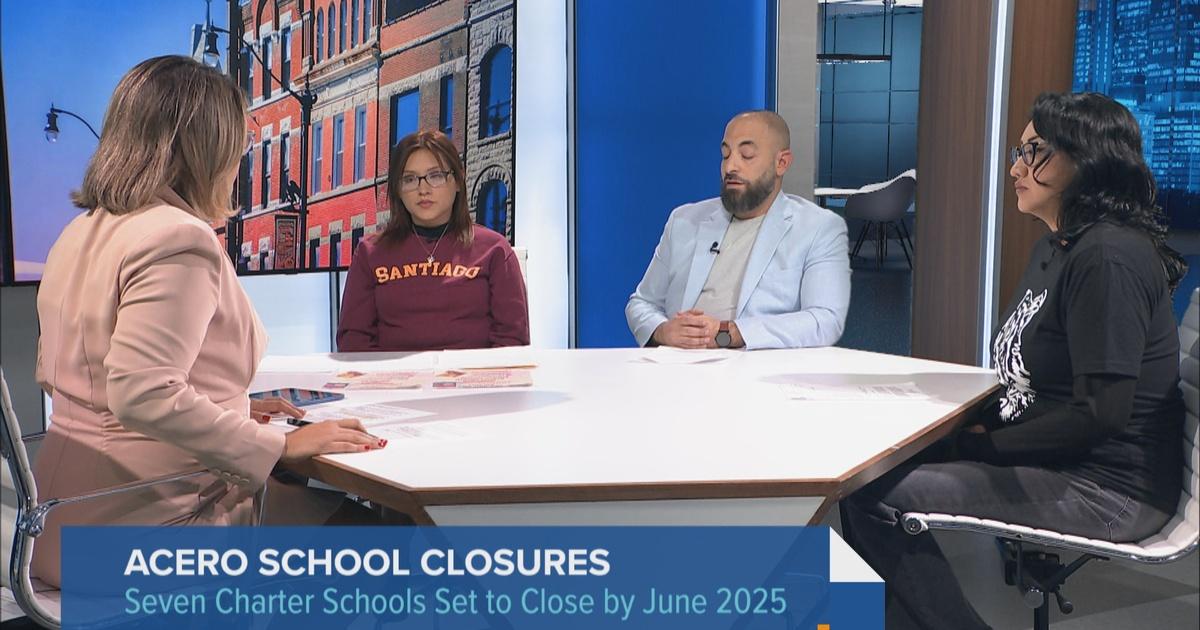 Chicago Tonight Latino Voices Parents React to Closure of Seven
