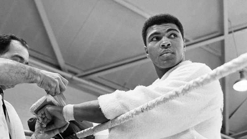 Muhammad Ali : Round Two: What's My Name? (1964-1970)