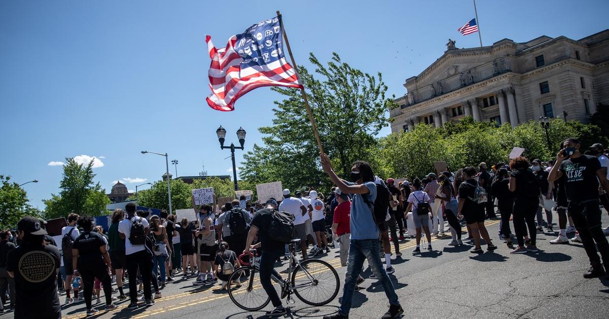 PBS NewsHour How Newark s Protest Preparations Have Helped Maintain Calm Season 2020 WTTW