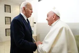 News Wrap: Biden awards Pope Francis with Medal of Freedom