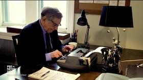 Video thumbnail: PBS NewsHour Biographer Robert Caro on taking decades to capture LBJ