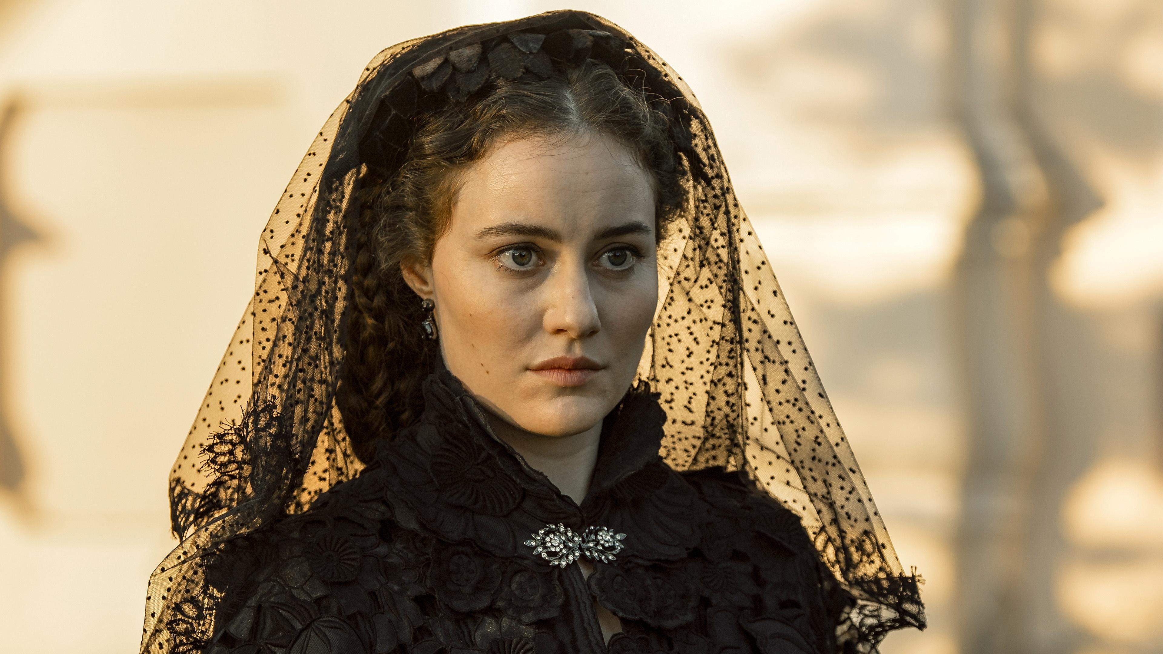 Sisi returns home to save her estate and uncover dark family secrets.