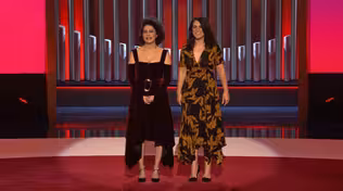 Illana Glazer & Abbi Jacobson | Julia Louis-Dreyfus 2018