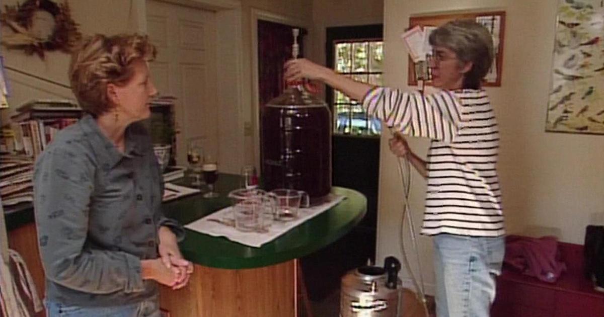 Rural Free Delivery | Beer Making/Chair Caning | Season 2 | Episode 207
