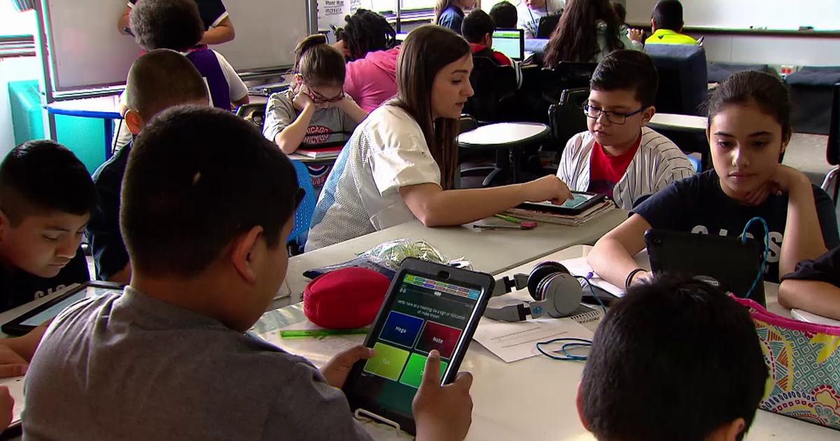 Chicago Tonight Zuckerberg Grant to Help CPS Spread ‘Personalized