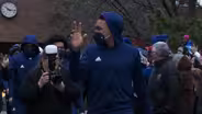 Fans cheer on Saint Peter’s as team heads to NCAA Sweet 16
