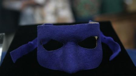 Video thumbnail: Antiques Roadshow Appraisal: 1951 Inscribed Lone Ranger Mask