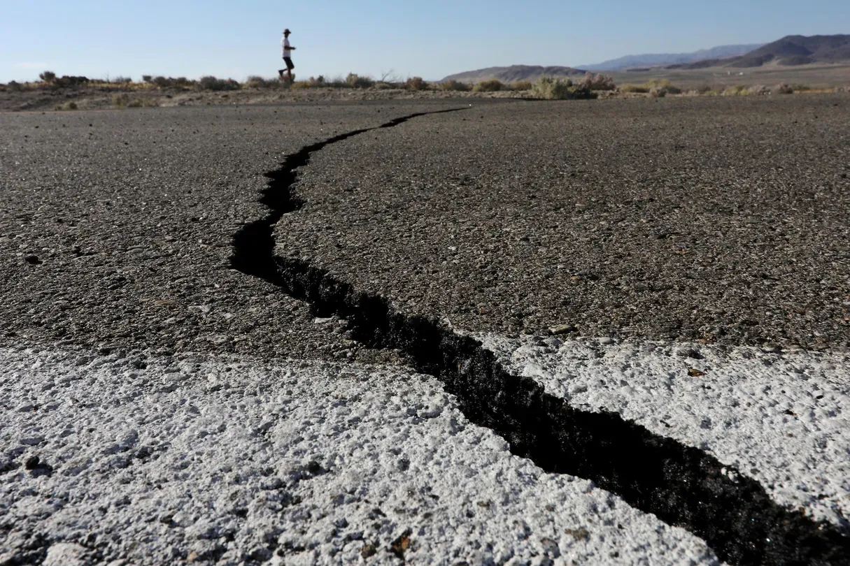 News Wrap: Aftershocks continue to rock Southern California