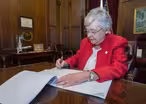 State abortion laws open possible Roe v. Wade challenge