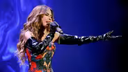 Gloria Trevi – Iconic Ballad Medley (Live!) with Orchestra
