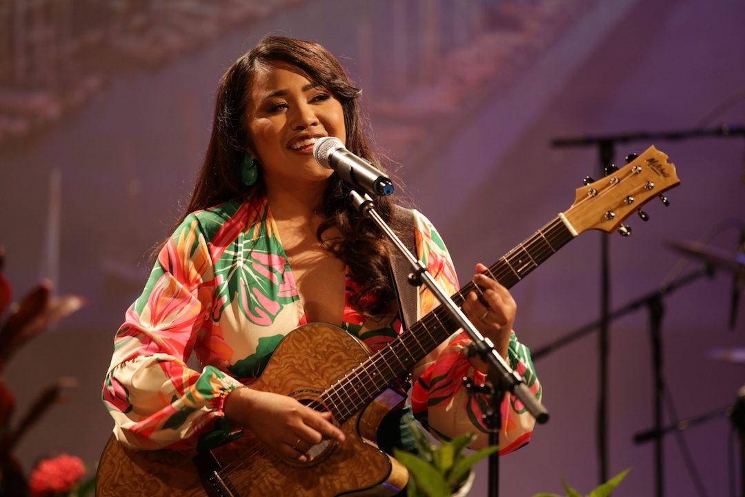 Paula Fuga - Too Hot Mama, NĀ MELE