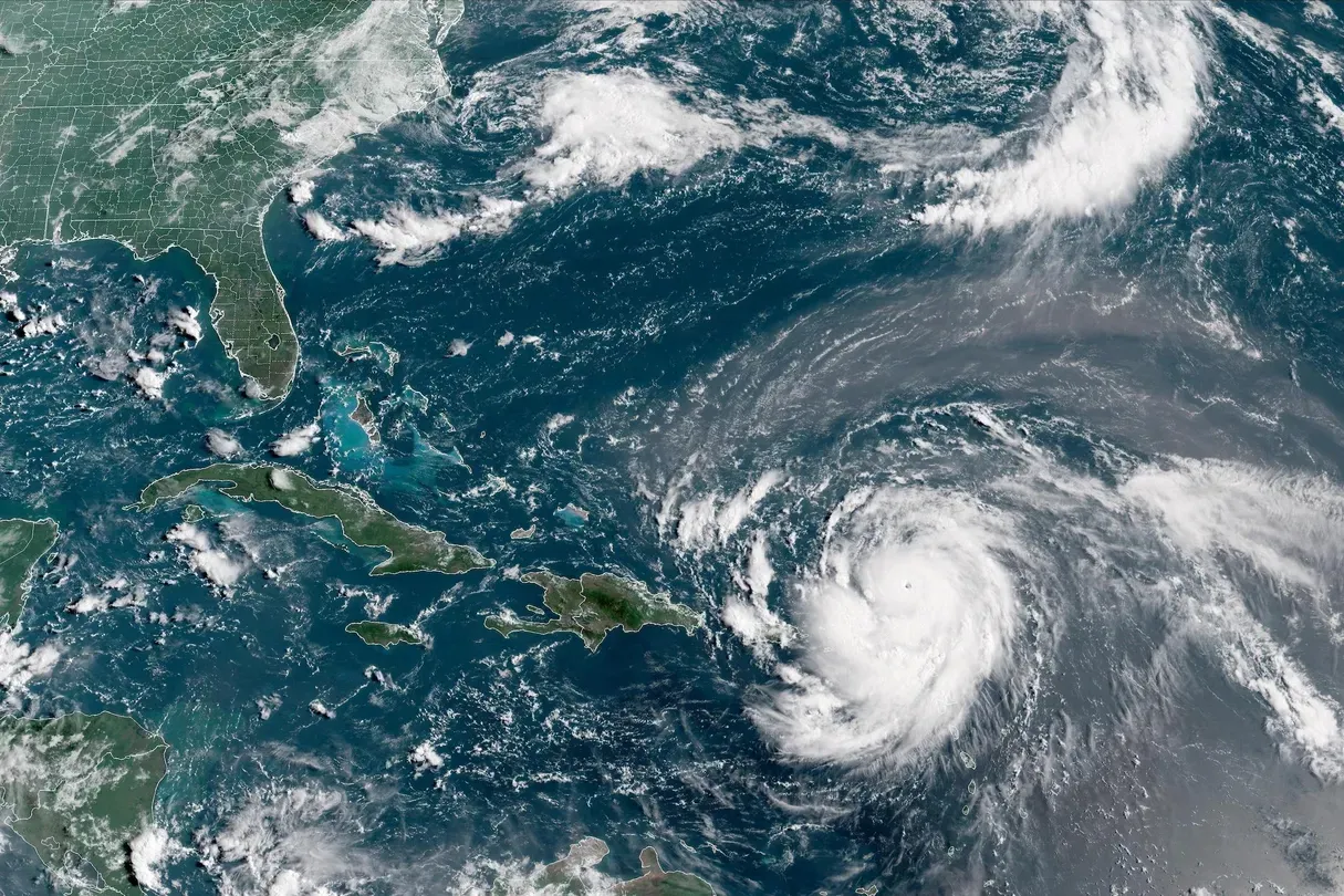 News Wrap: Hurricane Erin strengthens into Category 5 storm