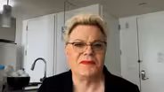 Eddie Izzard on Acting, Marathons, and Activism